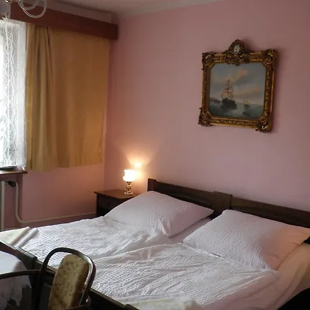 Arcadia 3*